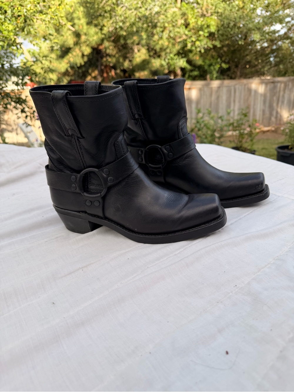 Brand new Frye Black Leather Harness Ankle Boots - Women size 10 - Picture 12 of 16